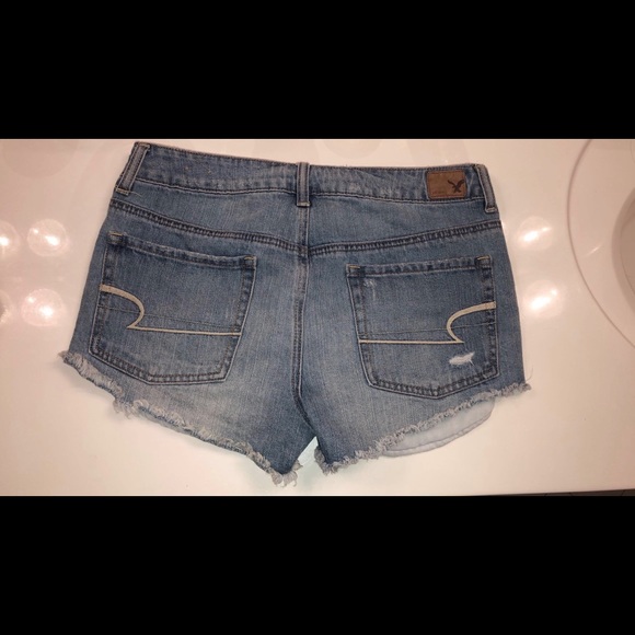 Hi-Rise Festival jean shorts - Picture 2 of 4